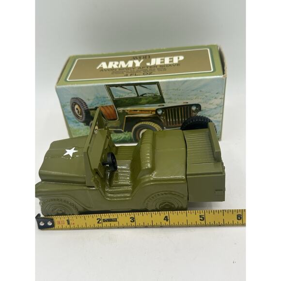AVON Green Army Jeep Spicy Aftershave Decanter Full USA - Picture 4 of 5